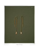 Chain Curl Earrings, pair laid flat on a dark green background, solid 18k yellow gold threader chain earrings with a curl-shaped drop. Tarnish-resistant and made for everyday wear — Maya & Mason handcrafted fine jewellery.